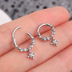 Planet Dangle Septum Ring 16G Daith Earring – OUFER BODY JEWELRY Earring Design Ideas On Ear, Space Aesthetic Jewelry, Aesthetic Septum Jewelry, Space Jewelry Silver, Silver Septum Jewelry, Pretty Septum Piercing Jewelry, Cute Septum Jewelry, Star Septum Ring, Cool Septum Rings