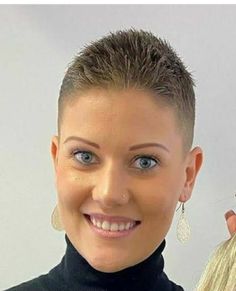 Super Short Haircuts, Buzz Cut Hairstyles, Short Hair Designs, Shaved Hair Cuts, Short Shaved Hairstyles, Jennifer Aniston Hair, Short Silver Hair, Really Short Hair, Spiked Hair