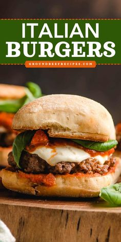 Another family-friendly dinner for your rotation! These easy Italian burgers will become one of your favorite beef recipes for dinner. Complete with marinara, tomato, and basil, these cheeseburgers are an amazing main course idea! Easy Cookout Food, Hamburger Dinner Ideas, Italian Burger, Beef Sandwich Recipes, Sausage Tortellini, Hamburger Meat Recipes, Easy Summer Meals, Homemade Marinara, Cookout Food