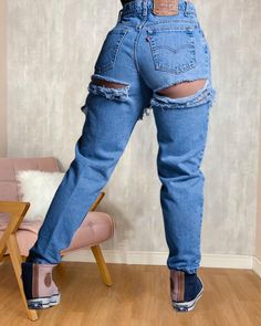 Cutoff Bottoms For Fall Streetwear, Trendy Cutoff Jeans With Zipper Closure, Edgy High Waist Jeans With Zipper Closure, Edgy High-waist Jeans With Zipper Closure, Fall Streetwear Cutoff Bottoms, Trendy Denim Blue Bottoms With Zip Fly, Medium Wash Bottoms With Zipper For Streetwear, High Waist Denim Pants With Zipper Closure, High Waist Denim Pants With Zipper