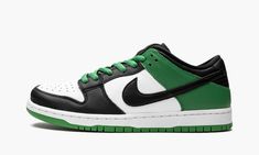 The Nike SB Dunk Low “Classic Green” is a colorway of the low-top skate shoe that draws design inspiration from the Boston Celtics. In addition to referencing the storied basketball team’s uniform colors, the “Classic Green’s” white, black, and green color block mimics the appearance of the Air Jordan 1’s original “Black Toe” colorway. Specifically, the white leather perforated toe and contrasting black leather toe cap and forefoot replicate the look of the “Black Toe.” As for the rest of the sh Nike X Travis Scott, Look Retro, Nike Sb Dunk Low, Dunks Nike, Jordan 2, Sb Dunk Low, Nike Sb Dunks Low, Nike Sb Dunk, Nike Brand