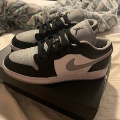 Worn A Few Times But In Very Good Condition As The Photos Show. Have A Few Creases In The Front But Nothing Super Noticeable. Still Have The Box But Isn’t In Good Condition. Men’s Size 6 And Women’s Size 7.5. Open For Negotiation. Gray Low-top Synthetic Jordan Shoes, Nike Air Jordan 1 Low, Air Jordan 1 Low, Nike Air Jordan, Jordan 1, Mens Shoes Sneakers, Nike Men, Nike Shoes, Air Jordans