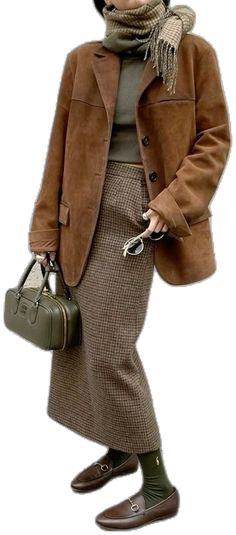 Khaki And Brown Outfit, Alexa Chung Style Winter, Khaki Coat Outfit, Alexa Chung Style, Color Combinations For Clothes, Hijabi Style, Tweed Skirt