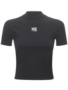 Front logo patch. Unlined Black Crew Neck Top With Logo Patch, Black Cotton Top With Logo Patch, Casual Black Top With Logo Patch, Fitted T-shirt For Streetwear, Branded Fitted Tops For Streetwear, Fitted Tops With Branding For Streetwear, Stretch Black Tops With Logo Print, Black Stretch Top With Logo Print, Sporty Crew Neck Top With Logo Patch