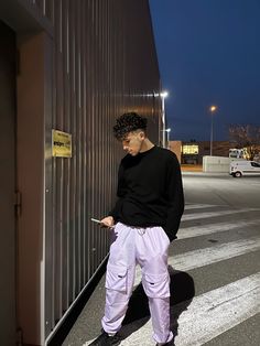 Curly hair men
Dégradé
Ciel 
Sky
Streetwear
Outfit 
Boy
Homme cheveux bouclés 
Boohooman
Tn
Nike 
Nazo Off
Nazareth chazoghlian 
Nazo off
Artist
Artiste 
Pink Men Hair Cut, Curly Hair Model, Men Curly Hair