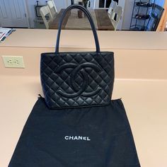 Chanel Medallion Tote Caviar. Basically Brand New- Only Worn A Few Times. Comes With Dust Bag. $3000 Or Best Offer! I Will Ship Same Day. Designer Pre-owned Shoulder Bag, Pre-owned Designer Rectangular Bag, Designer Pre-owned Rectangular Shoulder Bag, Pre-owned Top Handle Bags For Formal Occasions, Designer Formal Pre-owned Shoulder Bag, Designer Pre-owned Shoulder Bag With Double Handle, Designer Pre-owned Shopping Bag, Designer Pre-owned Double Handle Shoulder Bag, Pre-owned Designer Shoulder Bag