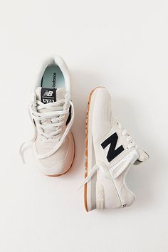 574 Sneakers Shoes Design, Cute Sneakers, Everyday Shoes, Aesthetic Shoes, Swag Shoes, New Balance Shoes, Dream Shoes, Shoe Obsession