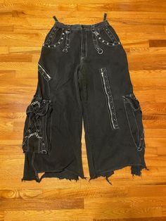 Got these off a guy who said his kid went through a 5 year "goth phase" in the 90s "when Insane Clown Posse just came out". Doesn't get much more OG than these. Holy grail of pants in my opinion.  This is amazing. Would be a perfect throwback item in any collection/wardrobe. Also would be a great gift. Don't miss out on this one.    Condition is exactly as pictured.   Perfect distressing and wear.  Size XL.  No returns or cancellations! Thank you! Hippie Goth Outfits, Emo Tops, Diy Goth Clothes, Clown Pants, Tripp Nyc Pants, Goth Tops, Goth Pants, Tripp Pants, Masc Outfits