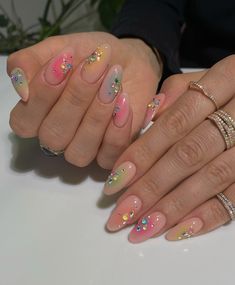 Nails With Gems, Colorful Aura, Nail Piercing, Aura Nails, Confetti Nails, Indigo Nails, Airbrush Nails, Summery Nails, Polygel Nails