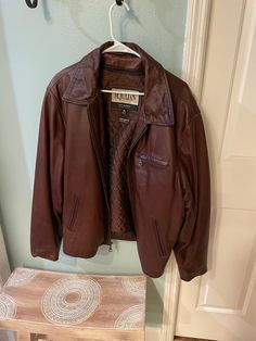 Classic and cool, this brown leather jacket is a fashion asset for any man.  The thermal insulation layer keeps you warm in the winter months but can be unzipped and removed for warmer weather.  This jacket's versatility makes it rugged enough for a motorcycle ride and stylish enough for a date night.  Featuring two side pockets, a breast pocket, and an inside pocket, this jacket is as utilitarian as it is awesome.   Size is Extra Large for living large! Jacket Outfit Men, Leather Jacket Outfit Men, Leather Jacket Outfit, Motorcycle Ride, Leather Jacket Outfits, Vintage Leather Jacket, Riding Motorcycle, Brown Leather Jacket, Thermal Insulation