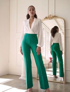 💚 GREEN HIGH WAISTED PANTS 💚 High waisted and wide legs Knit crepe fabric Back zipper 35” inseam 88% Polyester, 12% Spandex ✔️ Style: Casual - Elegant ✔️ This outfit is ideal for resort, vacation, cruising, beach, pool, brunch, birthday, anniversary, etc. 💛 Follow us on Facebook , Instagram and Pinterest. Return Policy Due to Covid-19 we will not be accepting returns or exchanges until further notice. Pool Brunch, Green High Waisted Pants, Style Fall Outfits, Fall Outfits Ideas, Summer Street Style, Street Style Fall, Street Style Fall Outfits, Bodysuit Blouse, Resort Vacation