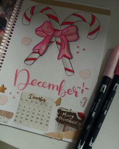 #bulletjournaling #dezember #bujo #cover #christmas #diy #ideas #vorlage #winter #december #journal #design #bows #coverpageideas #bulletjournalideas #deckblatt #ribbon #aesthetic #monthlyspread #dezemberbulletjournal Christmas Journal Ideas Aesthetic, December Title Page Bullet Journal, December Bullet Journal Cover Ideas, December Bullet Journal Spread, December Bullet Journal Pages, December Cover Page Bullet Journal, December Planner Ideas, January Cover Page Bullet Journal