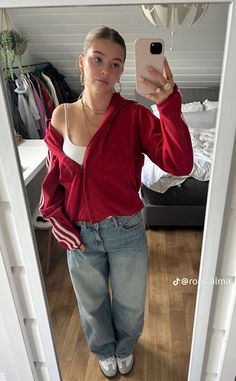 Red Hoodie Outfit, Outfit Jeans, Foto Ideas Instagram, Autumn Outfit