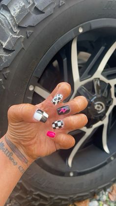 #punchy #cowgirl #westernboutique #nails #westernnails #pink #cowprint Megan Moroney Nails, Western Winter Nails, Country Nail Designs, Cowgirl Nails, Turquoise Acrylic Nails, Neon Cowgirl, Punchy Cowgirl, Country Acrylic Nails, Rodeo Nails