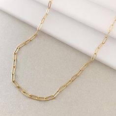 Gold Link Necklace Women, Jwellary Necklaces, Aesthetic Gold Rings, Gold Rings Aesthetic, Best Gifts For Friends, Elegance Hair, Aesthetic Bracelet, Paper Clip Necklace, Chain Necklace Women