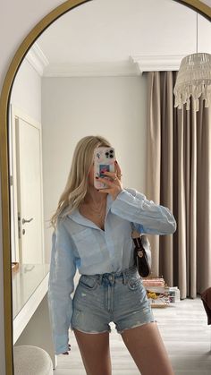 Causual Outfits, Girly Outfits, Casual Style Outfits, Spring Summer Outfits, Outfits Casuales, Blue Shirt, Primavera Estate