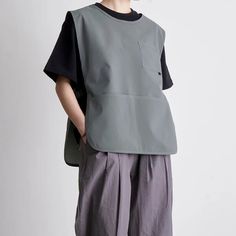 Japanese Style Lightweight Work Vest Apron-Gray – TOUKOKU Modern Japanese Fashion, Housekeeping Uniform, Japanese Fashion Women, Work Vest, Apron Design, Japanese Apron, Busy Kitchen, Staff Uniforms, Japan Outfit