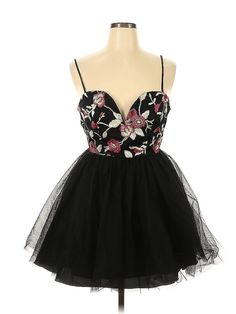 The Social Code Cocktail Dress Size: 15 Black Dresses - used. 100% POLYESTER, Party, Sweetheart, Floral, Short, Strapless | The Social Code Cocktail Dress - Party: Black Floral Dresses - Used - Size 15 Black V-neck Mini Dress For Homecoming, Black Sleeveless Homecoming Dress, Black Sleeveless Mini Dress For Prom Season, Black Sleeveless Mini Dress For Prom, Black V-neck Dress For Homecoming, Black Homecoming Dress For Holiday, Black Sweetheart Neckline Dress For Party Season, Black Mini Dress For Homecoming, Black Mini Dress For Homecoming And Prom Season