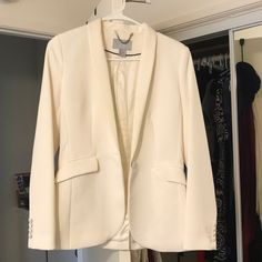 White/Cream Blazer From H&M. Size 8. Never Worn. White Fitted Outerwear By H&m, Chic White H&m Outerwear, H&m White Spring Outerwear, H&m White Outerwear For Work, White H&m Outerwear For Work, White H&m Blazer For Work, H&m White Blazer For Work, White Fitted Blazer For Brunch, Fitted White Blazer For Brunch