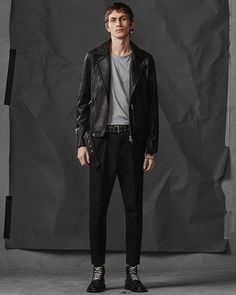 Levi Style, Total Black Outfit, Aesthetic Male Outfits, British Style Men, Mens Dress Boots, All Black Fashion