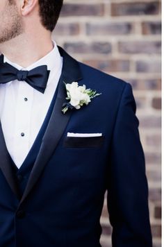 Grooms In Navy Blue Suits, Men’s Tuxedo Wedding, Wedding Suits Men Blue Navy, Groom Suits For Wedding Blue, Dark Blue Tuxedo Wedding, Best Wedding Suits For Groom, Groom Tuxedo Navy, Navy Blue Groom Suit, Blue Suit Groom