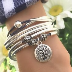 Womens Silver Jewelry, Unique Silver Rings, Tree Of Life Bracelet, Silver Rings Simple, The Tree Of Life, Silver Jewelry Handmade, Leather Wrap Bracelet, Bijoux Diy, Silver Bangles