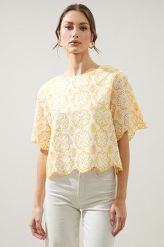 Limoncello Eyelet Short Sleeve Scalloped Top – Sugarlips Embroidery Shapes, Contrast Embroidery, Cropped Denim Pants, Scallop Top, Sleeve Silhouette, Eyelet Shorts, Eyelet Top, Cropped Denim, White Shop