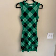 Never Worn, Thick Material 31 1/2 Inches Long Sleeveless Green Midi Dress For Fall, Green Sleeveless Mini Dress For Fall, Green Sleeveless Dress For Fall, Green Stretch Dress By Zara, Zara Green Stretch Mini Dress, Zara Green Sleeveless Mini Dress, Dresses Green, Xs Dresses, Zara Dress