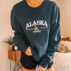 Introducing our Women's Sweatshirt, inspired by the natural energy of Alaska's wild lands. This sweatshirt is designed to keep your dreams fresh and alive, no matter where you are. With its unique design and high-quality materials, our Women's Sweatshirt is the perfect choice for those who love to integrate with nature and carry a dynamic spirit with them. Made with a blend of cotton and polyester, this sweatshirt offers exceptional comfort and durability. With a weight of 400g, it's perfect for Casual Outdoor Sweatshirt With Screen Print, Casual Outdoor Screen Print Sweatshirt, Trendy Outdoor Sweatshirt With Graphic Print, Trendy Outdoor Graphic Print Sweatshirt, Trendy Graphic Print Sweatshirt For Outdoor, Casual Crew Sweatshirt For Outdoor, Casual Crew Sweatshirt For Outdoor Activities, Casual Sweatshirt With Screen Print For Outdoor Activities, Leisure Crew Top With Graphic Print