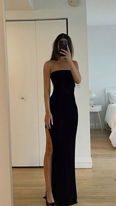 17th Birthday Outfits, Strapless Evening Dress, Looks Party, Cute Prom Dresses, Backless Prom Dresses, Birthday Outfits, 17th Birthday