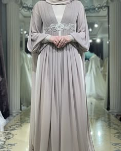 Wedding Abaya, Ootd Kondangan, Kebaya Muslim, Modest Fashion Hijab, Pakistani Fancy Dresses, Beautiful Pakistani Dresses, Girls Dress Up, Trendy Dress Outfits