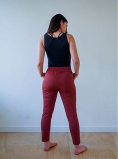 these pants have been thoughtfully designed to keep up with you on all of your adventures and outdoor romps. bend, stretch, climb, skip, sprint, twirl. look great on the run. and don’t forget to have fun. Garment Factory, On The Run, The Run, Open Air, Keep Up, Modern Fit, Tapered Legs, Outdoors Adventure, Have Fun