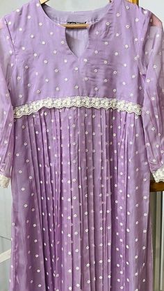 Casual Suits, Kameez Designs, Party Wear Kurtis, Dresses Classy, Women Dresses Classy, Designer Kurtis, Salwar Kameez Designs, Stylish Dresses For Girls, Casual Suit