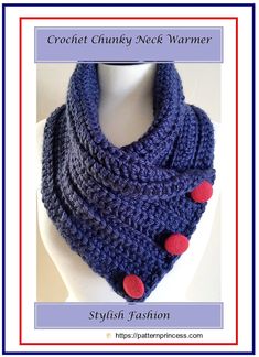 the crochet chunk neck warmer is on display