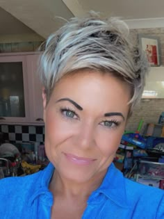 Hair Styles For Short Hair, Styles For Short Hair, Short Sassy Haircuts, Blonde Pixie Hair, Short Hair Pixie Cuts, Spiked Hair, Short Hair Trends, Super Short Hair, Mom Hairstyles