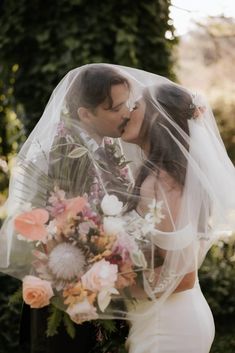 A Beautiful Kauai Elopement Exploring the Garden Isle of Hawaii | See more on the blog | Inquire today 🥂 Ancient Hawaii, Forest Ceremony, Dinner Under The Stars, Kauai Elopement, Private Dinner, Intimate Wedding Ideas, Destination Wedding Inspiration, Blue Orchids, Bouquet Inspiration