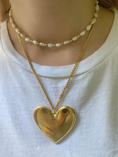 Big Heart Necklace, Big Pendant Necklace, Heart Necklace Gold, Layering Necklaces, Big Hoop Earrings, Pearls Necklace, Coral And Gold, Necklace Heart, Gold Heart Necklace