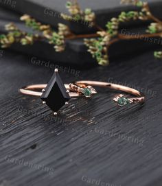 Unique Black onyx engagement ring set Rose gold kite cut moss agate wedding band Women smoky quartz band bridal set Promise Anniversary ring 【Ring Details】 Engagement ring ✦Main stone: Black onyx ✦Shape: Kite shape ✦Size: 7*10 mm Wedding Band ✦ Gemstones: 1.3mm Round smoky quartz                          2*4mm Kite cut Moss agate ✦Shank width: 1.5 mm/1.3mm ✦Metal: 925 sterling silver (Rose gold/Gold plated) and Solid 14 K/18 K gold(Rose gold/White gold) are available. ✦Ring size: All ring sizes Moss Agate Wedding Band, Agate Wedding, Black Onyx Engagement Ring, Onyx Engagement Ring, Wedding Band Women, Detailed Engagement Ring, Bridal Bands, Handcrafted Rings, Engagement Ring Set