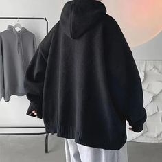 Product Show： Black Knitted Hoodie For Winter, Black Knitted Winter Hoodie, Casual Knitted Hoodie For Streetwear, Oversized Knitted Casual Hoodie, Casual Oversized Knitted Hoodie, Black Knitted Long Sleeve Hoodie, Casual Black Knit Hoodie, Warm Oversized Black Sweater, Black Hooded Knit Sweater