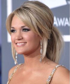 39+ Ponytail For Long Face Pics Pop Haircut, Carrie Underwood Hairstyles, Carrie Underwood Hair, Hairstyle For Chubby Face, Long Haircut, Ponytail Hairstyles Easy, Simple Prom Hair, Beautiful Haircuts, Cute Simple Hairstyles