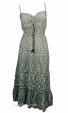 Hippy boho dress....Batik Dress In Dark Gray And Gray Summer Stage Outfits, Pretty Angel Clothing, Casual Evening Dresses, Bohemian Sundress, Angel Clothing, Swag Fits, Victorian Modern, Lace Clothing, Boho Hippie Dress