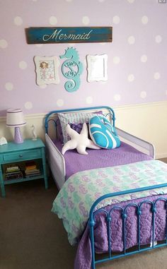 I always wanted a mermaid themed bedroom when I was little ❤️ Mermaid Room Ideas Kids, Mermaid Decor Bedroom, Mermaid Bedroom, Teal Bedroom, Purple Bedrooms, Big Girl Bedrooms