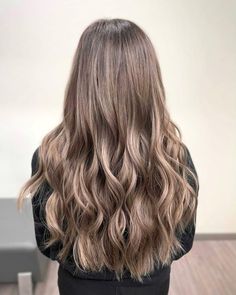 19 Stunning Spring Brown Hair Color Trends To Try This Season Spring Brown Hair Color, Spring Brown Hair, Light Brown Long Hair, Brown Long Hair, Hair Coloring Ideas, Brown Hair Color Ideas, Brown Hair Color, Long Brown Hair, Coloring Ideas