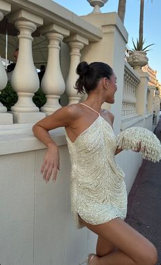 Tassel Dress Outfit, Top Brillo, Bridal Outfit Ideas, Gatsby Party Outfit, Estilo Kardashian, Nye Dress, Ibiza Outfits, Glam Outfit, Glam Dresses