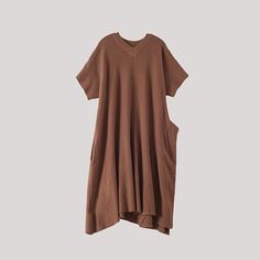 Item Code4347603615806MaterialAlpaca FiberProduct Details:·Casual·V-neck·Solid Color·Split Hem·The hat of the clothes is not fixed and has two straps.·Short SleeveOne Size(Fit for EU 38-42,US8-12,UK12-16,AU12-16,NZ12-16)Length: 114.00 cm/ 44.88 "Bust: 128.00 cm/ 50.39 "Arm: 42.00 cm/ 16.54 "The model height:5'4"/165cm,weight:108lb/49kgTips:1. The products are taken in kind, due to shooting techniques, light, and color parameter settings, etc., product images may appear different degrees of color difference on different displays, the actual color, please prevail in kind.2. Because of the cut,the pattern would be a little different with the kind,please consult with the real products,and hope you can understand.3. Due to the different measurement methods and clothing shrinkage, there may be 1 Oversized V-neck Solid Color Dress, Winter Vacation V-neck Dresses, Winter Vacation Dresses With V-neck, Brown V-neck Solid Color Dress, Brown V-neck Solid Dress, Oversized Solid Color V-neck Dress, Brown V-neck Dress, Plain V-neck Fall Dress, Plain V-neck Dress For Fall