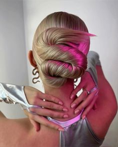 Era Hairstyles, Blowout Hairstyles, High Fashion Hair, V Hair, Couture Hairstyles, Everyday Hair, Hair Boutique, Beautiful Braided Hair, Editorial Hair