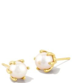 White And Gold Jewelry, Hoco Jewelry, Jewelry Goals, Preppy Earrings, Gold Pearl Drop Earrings, Spring Dance, Bridal Jewellery Earrings, Real Pearl Earrings, Pearl Drop Earrings Gold