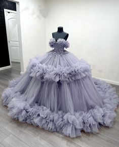 Dusty Purple Wedding, Glam Prom Dresses, Organza Frocks, Quinceanera Themes Dresses, Epic Clothing, Purple Quinceanera Dresses, Purple Wedding Dress, Prom Dresses Long Pink, Big Dresses