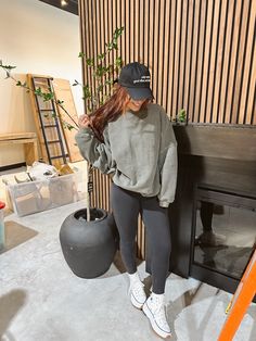 The Good Hat in Black curated on LTK Sweater And Hat Outfit, Chelsea Deboer Outfits, Chelsea Deboer Style, Chelsea Deboer, Closet Goals, Fall Fits, Kinds Of Clothes, Winter Casual