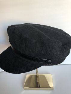 Chauffeur style corduroy hat. Super trendy and easy for those no fuss hair days! Thrift Ideas, Hat Aesthetic, Corduroy Hat, Girl Shopping, Hat Ideas, Newsboy Cap, Academia Aesthetic, Black Cap, Floral Print Shorts